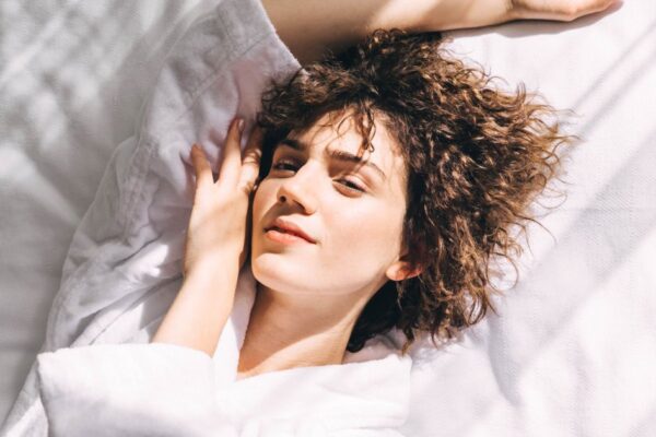 3 Things Your Skin Does at Night Without You Knowing