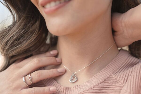 How to Care for Your Silver Jewelry This Summer?